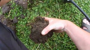 MD 9020C. копаем на берегу речки.