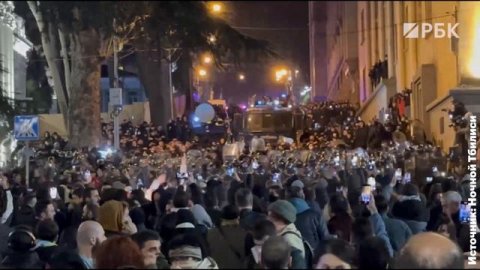 Протесты в Тбилиси из-за закона об иноагентах