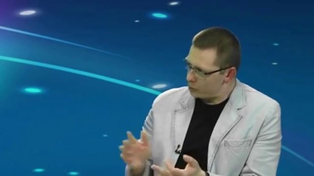 ОБщественное мнение: враг или друг? [Психология навынос №15] смотреть онлайн