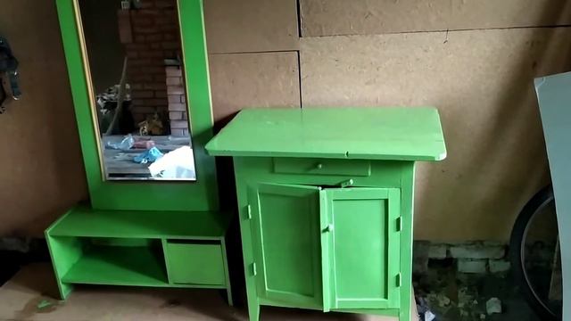 ПЕРЕДЕЛКА СТАРОЙ МЕБЕЛИ. ЛАЙМОВОЕ НАСТРОЕНИЕ
