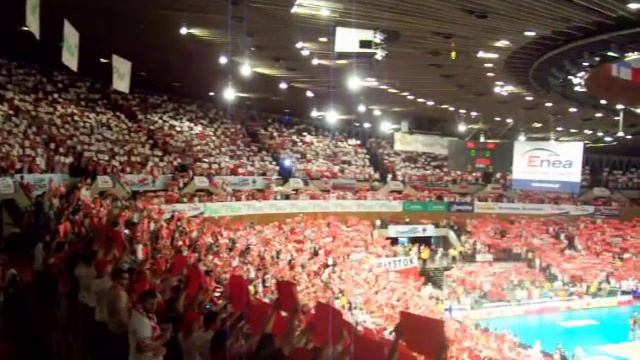 Połowa Mazurka Dąbrowskiego w meczu Polska-Chiny смотреть онлайн