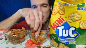 АСМР ИТИНГ ГРЕНКИ, СУХАРИКИ, ПЕЧЕНЬЕ | ASMR EATING GRENKA, DRIED DRINKS, BISCUITS