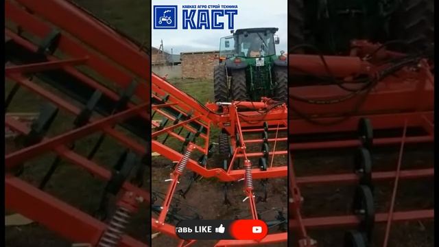 Quivogne TurboCombinator L - комбинированный агрегат для предпосевной обработки почвы смотреть онлайн