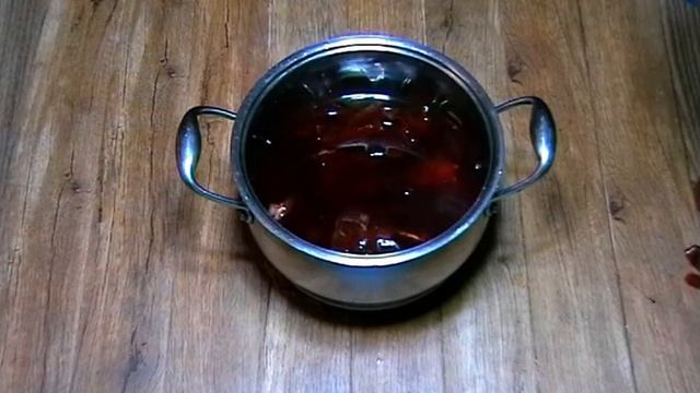 СКУМБРИЯ, МАРИНОВАННАЯ В ЛУКОВОЙ ШЕЛУХЕ И ЧЁРНОМ ЧАЕ
