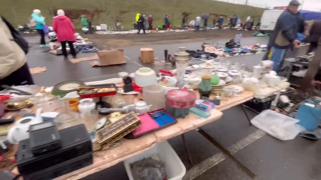 Деньги из мусора на барахолке Минска смотреть онлайн