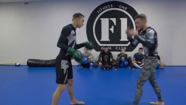 СМОТРИ ПОД НОГИ! Подсечки для MMA и Кикбоксинга K-1 смотреть онлайн