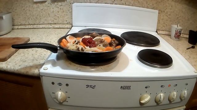 Тушеная говядина с картофелем смотреть онлайн