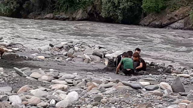 золото в берега зеравшана.и как его добывать смотреть онлайн
