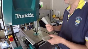 Строим автодом: Установка солнечных панелей на крышу