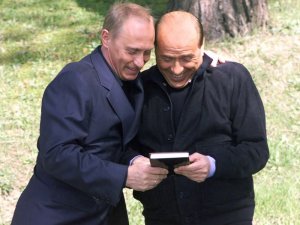 Владимир Путин снова провел выходные с Берлускони, на сей раз в Крыму