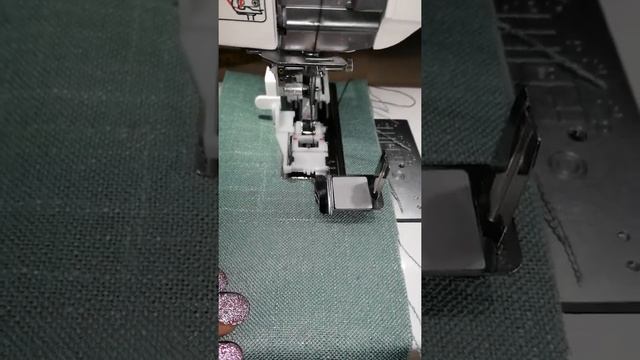 Janome Memory Craft 6700P, делаем глазковую петлю. смотреть онлайн