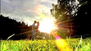 На единой вибрационной волне.