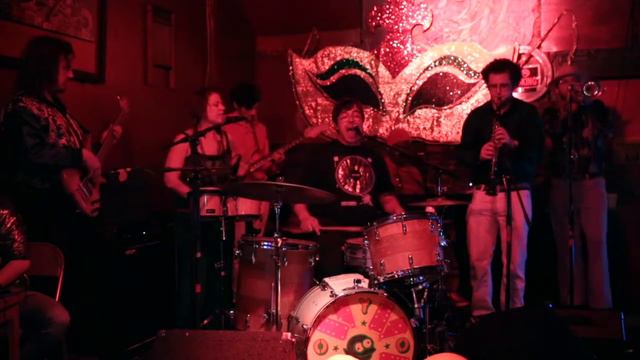 Go See The Mardi Gras (Professor Longhair)  @ Dragon's Den, New Orleans, Louisiana  2016