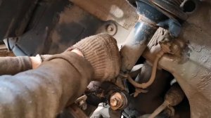 Ниссан Примера замена подшипников поворотного кулака. Втулок стабилизатора