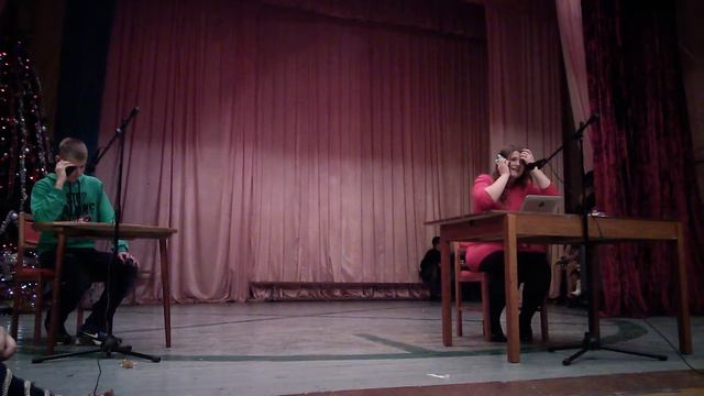 Сценка "Мама за комп'ютером" 10 клас 2017 смотреть онлайн