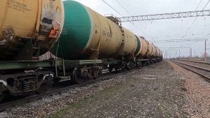 Невиданное! Окрашенный фирменный НефтеТранс Сервис магистральный ВЛ10у-630 с цистернами компании. 4