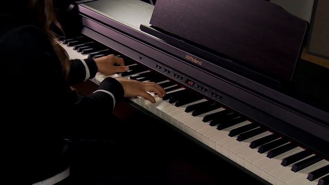 AVB-ში ბრენდ Roland-ის RP501R მოდელის ციფრული პიანინო смотреть онлайн