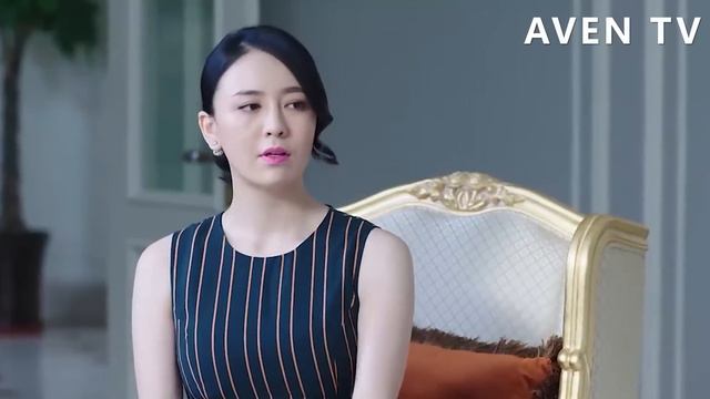 總裁身世曝光把自己關起來不願面對，小助理暖心安慰，滿腔愛意讓總裁立馬振作！