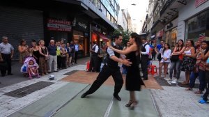 Уличное танго в Буэнос-Айресе