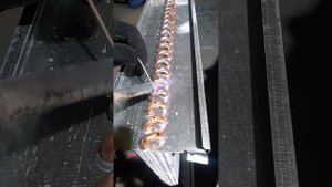 Пайка  тонкостенных трубок водяного калорифера МАПП горелкой