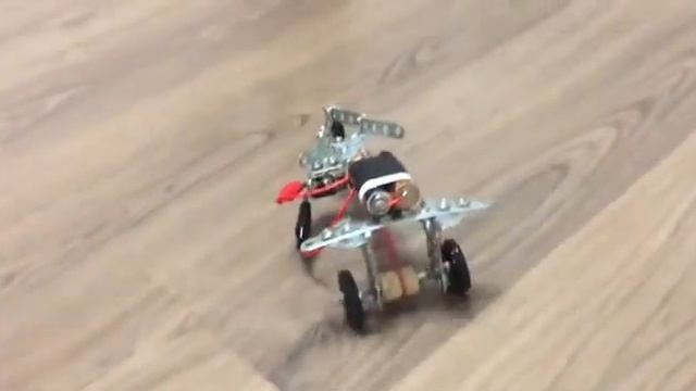 Механизм"жук" из детского конструктора смотреть онлайн