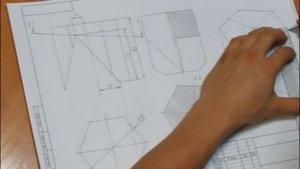 Чертеж аксонометрии призмы проекционное черчение 1 курс КНИТУ