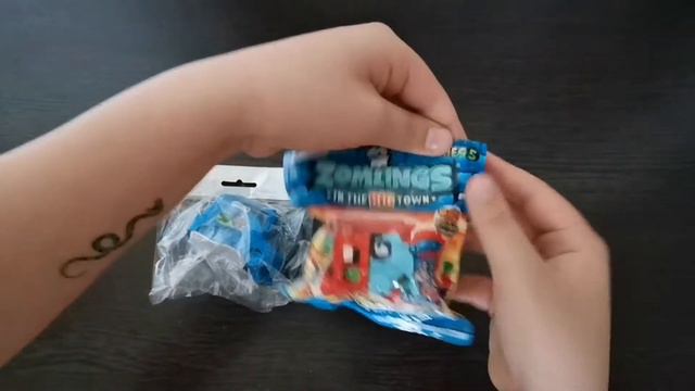 Обзор Стикбот, трсформер смотреть онлайн