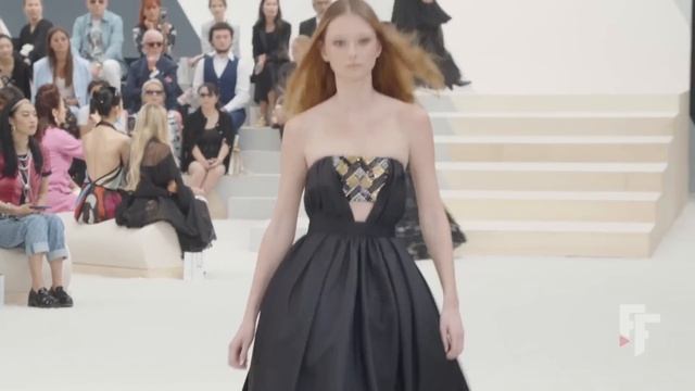 Chanel | Haute Couture Fall Winter 2022/2023 | Full Show смотреть онлайн
