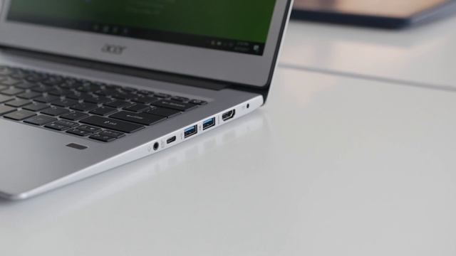 Belépő Ultrabook | Acer Swift 1 (2017) első ránézésre смотреть онлайн