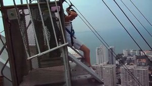 Спуск с башни Паттайя парк!