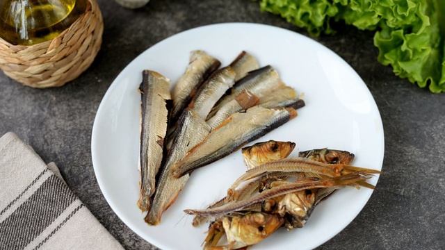 Салат с копченой салакой