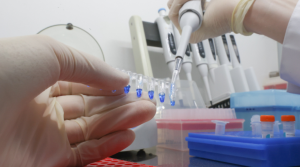 В России появился аналог одного из самых дорогих лекарств в мире