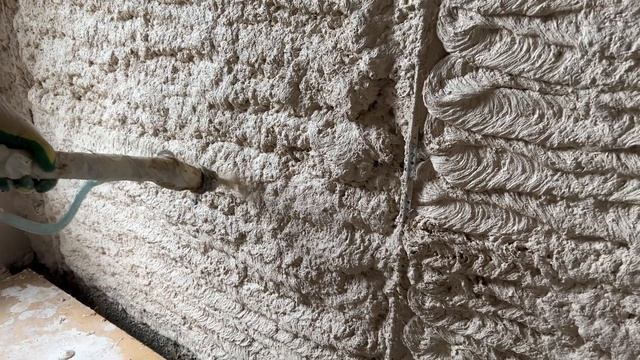 Делаем ремонт без стресса: механизированная штукатурка стен