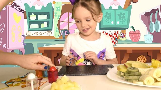 Фруктовое канапе на шпажках Fruit Canapes on skewers