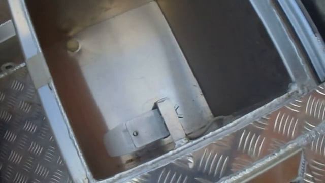 Установка якорного подьемника DECKHAND 40( MINN KOTA) на катер _САЛЮТ про 480_ смотреть онлайн