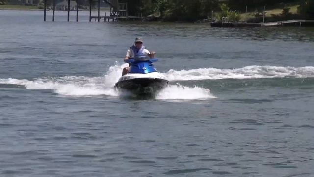 OPERATING A PWC ON PLANE смотреть онлайн