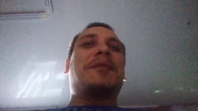 Как избавить руки от запаха рыбы если ты вкусно поел? 100% рабочий способ