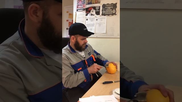 Лайфхак, как правильно чистить грейпфрут, вкусное видео! смотреть онлайн