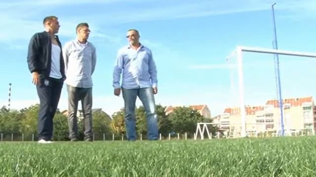 Savo Milosevic u poseti Omladinske skole fudbala Jagodina смотреть онлайн