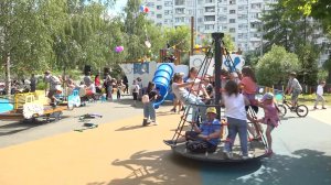 В Мытищах в мкрн. Пироговский открыли новую детскую площадку