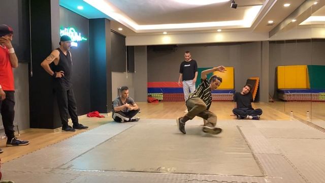 Breaking Sesion / Flow Studio Ankara / YinYoungz Crew / Breakdance / смотреть онлайн
