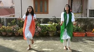 DESH MERE | PATRIOTIC DANCE | MOM & DAUGHTER | BY VIDHI & SMITA