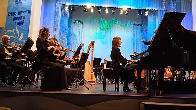 Моцарт Концерт №21 для фортепиано с оркестром 3 ч. Кира Золотовская