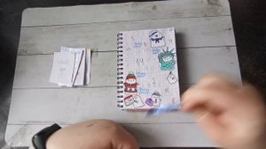 Распаковка бумажных сюрпризов // Бананы котики🍌🐈