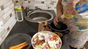 Маринованная капуста:быстрая и простая закуска в приготовлении.