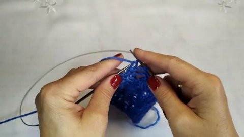 АЖУРНЫЙ УЗОР СПИЦАМИ