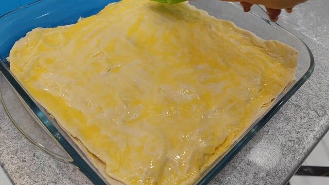 Хачапури простой и легкий рецепт из готового слоеного теста