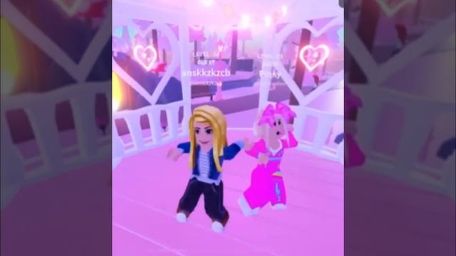 Roblox new dance trend. Новый страшный трендовый танец в Роблокс. Успейте повторить. смотреть онлайн