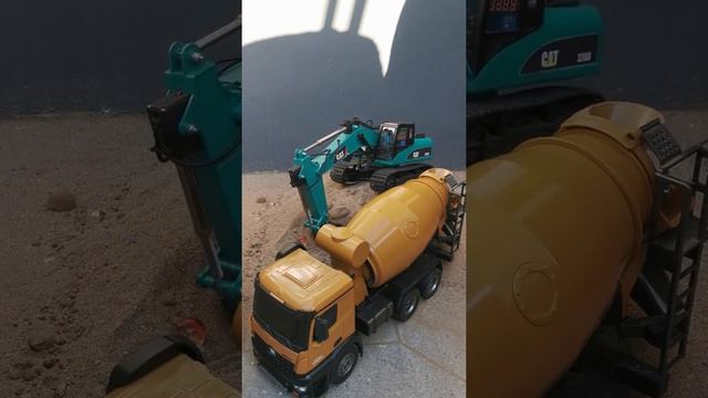 BEST OF RC TRUCK ACTION & MEETINGS!RC CONSTRUCTION-SITE!MAN! MB ACTROS!SCANIA!VOLVO!LIEBHERR #304 смотреть онлайн