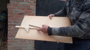 изготовление боковой планки для пчелиных рамок с разделителем Гофмана